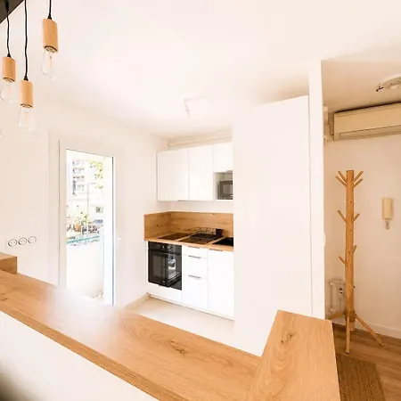 4 Couchages - A 2 Min De La A Pied - Parking Et Linge En Option *