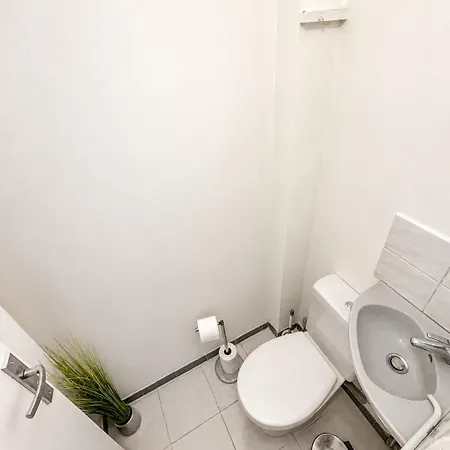4 Couchages - A 2 Min De La A Pied - Parking Et Linge En Option
