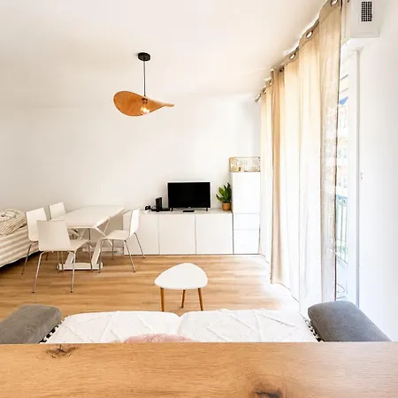 4 Couchages - A 2 Min De La A Pied - Parking Et Linge En Option Apartmán Juan-les-Pins