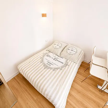 4 Couchages - A 2 Min De La A Pied - Parking Et Linge En Option * Juan-les-Pins