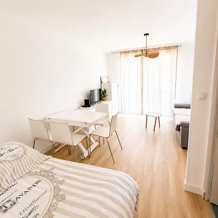 Apartamento 4 Couchages - à 2 Min De La à Pied - Parking Et Linge En Option *