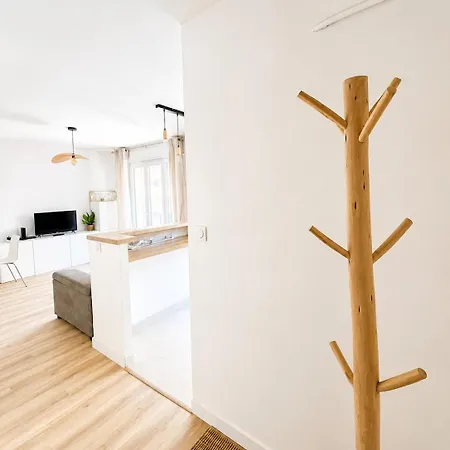 4 Couchages - à 2 Min De La à Pied - Parking Et Linge En Option *